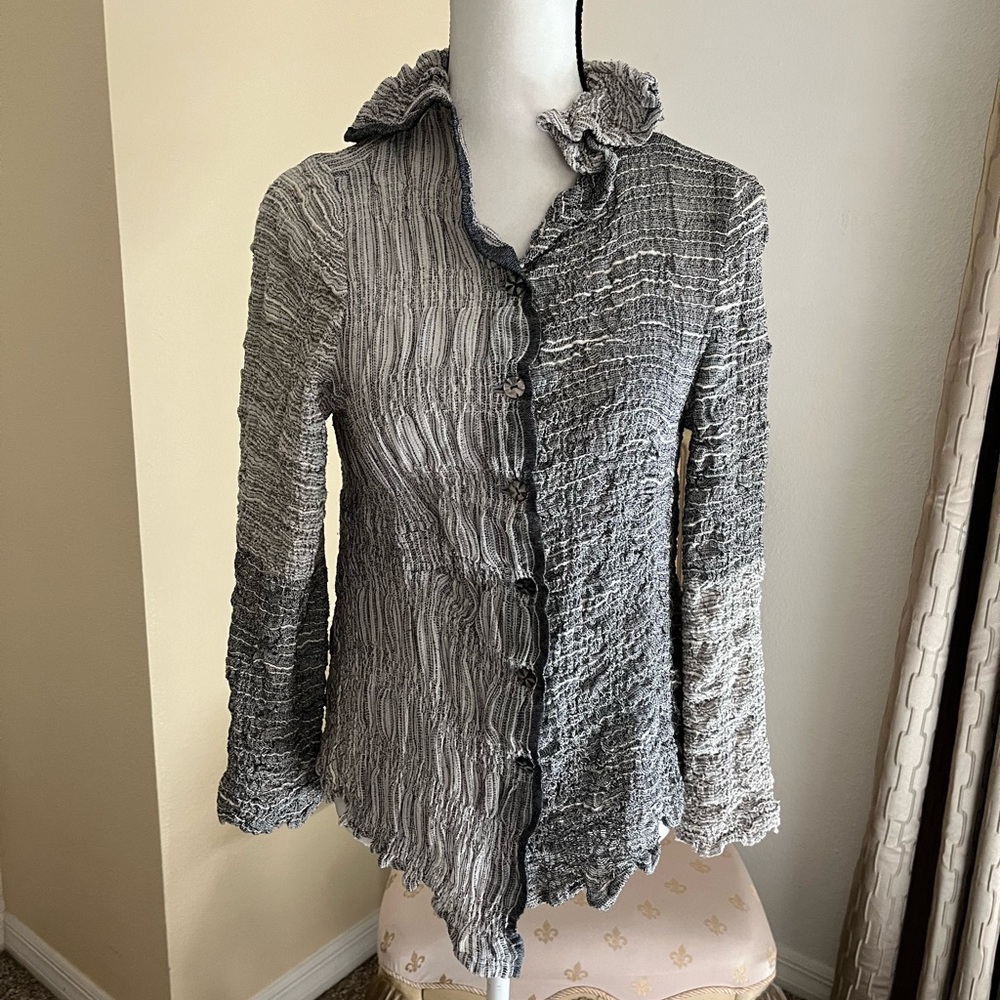 Akihiko Izukura Japanese Designer Elegant Woven Silk Jacket. Size M-L